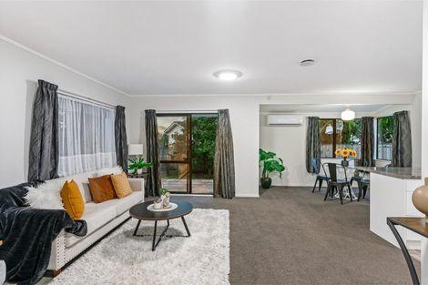 Photo of property in 5 Posa Avenue, Henderson, Auckland, 0612