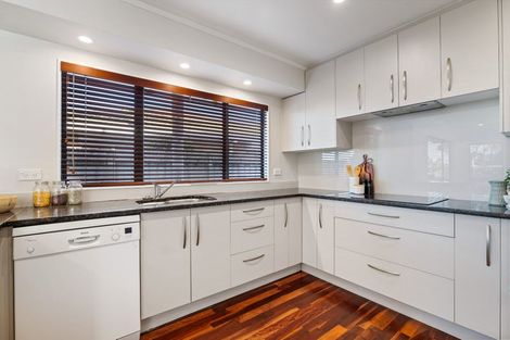 Photo of property in 48 Lakeside Drive, Orewa, 0931