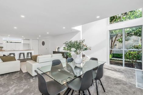 Photo of property in 4/1010 Colombo Street, St Albans, Christchurch, 8014