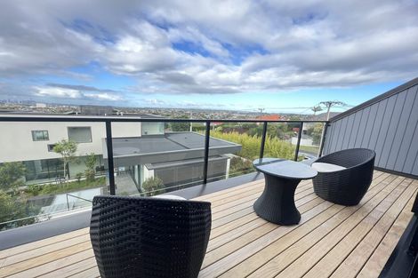 Photo of property in 167b East Coast Road, Castor Bay, Auckland, 0620