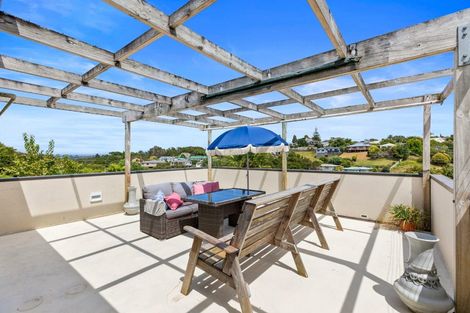 Photo of property in 98 Bell Street, Judea, Tauranga, 3110