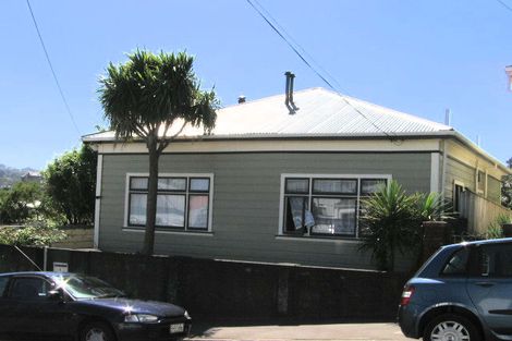 Photo of property in 3 Douro Avenue, Newtown, Wellington, 6021