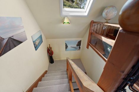 Photo of property in 17 Tawhiti Street, Tokomaru Bay, 4079