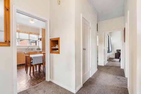 Photo of property in 2 Radcliffe Street, Kensington, Whangarei, 0112