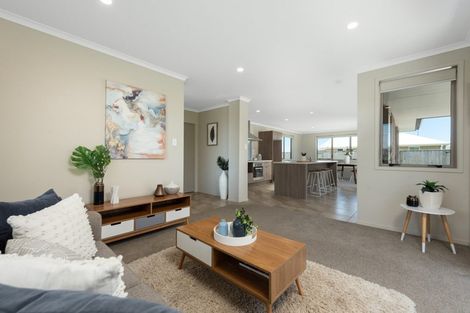 Photo of property in 12 Oka Street, Papamoa Beach, Papamoa, 3118