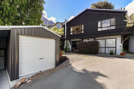Photo of property in 279 Fernhill Road, Sunshine Bay, Queenstown, 9300