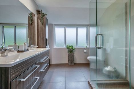 Photo of property in 33b Bleakhouse Road, Howick, Auckland, 2014