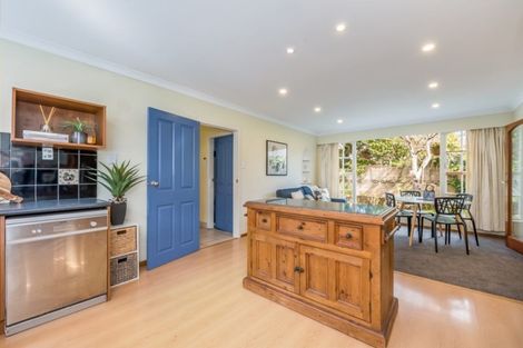 Photo of property in 82 Oxford Terrace, Epuni, Lower Hutt, 5011