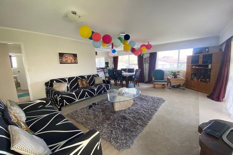 Photo of property in 2/70 Stanniland Street, Sunnyhills, Auckland, 2010