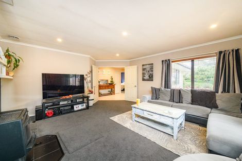Photo of property in 54 Roberts Line, Kelvin Grove, Palmerston North, 4414