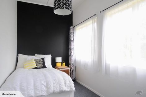 Photo of property in 11 James Street, Raglan, 3225