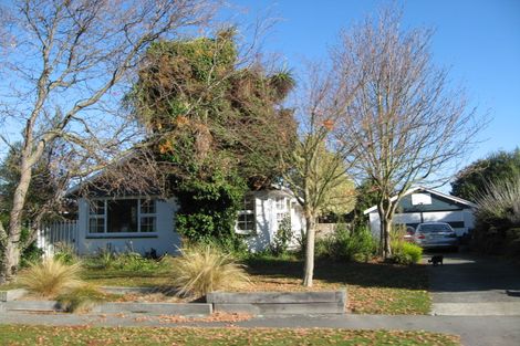 Photo of property in 5 Neave Place, Hillmorton, Christchurch, 8025