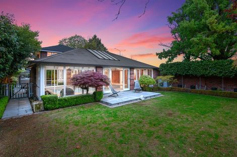 Photo of property in 168 Fendalton Road, Fendalton, Christchurch, 8052