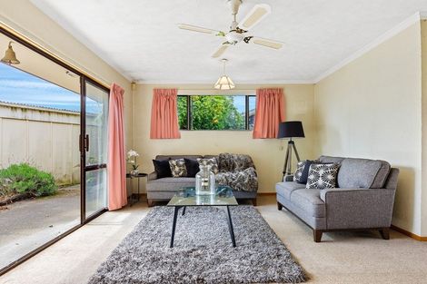 Photo of property in 9 Strachan Place, Rangiora, 7400
