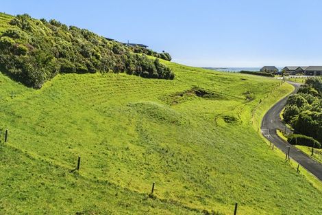 Photo of property in 19 Washer Road, Omata, New Plymouth, 4374