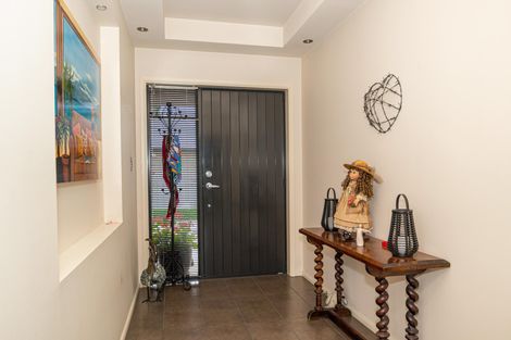 Photo of property in 13 Tancred Street, Geraldine, 7930