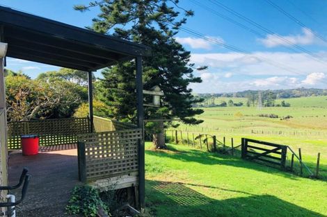 Photo of property in 56 Henwood Road, Taupaki, Henderson, 0782