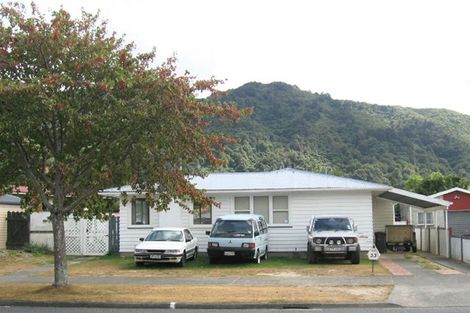 Photo of property in 33 California Drive, Totara Park, Upper Hutt, 5018