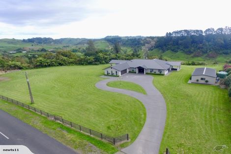 Photo of property in 324 Mataro Road, Onaero, Urenui, 4375