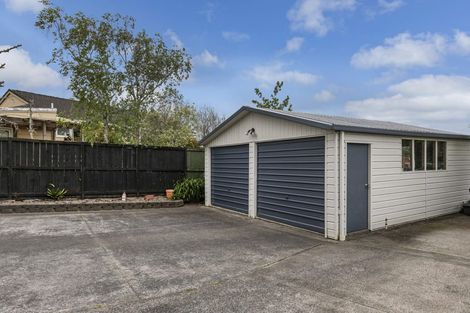 Photo of property in 9 Denver Avenue, Sunnyvale, Auckland, 0612