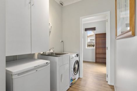 Photo of property in 30 South Street, Petone, Lower Hutt, 5012