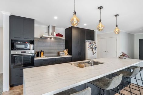 Photo of property in 17 Alma Road, Gonville, Whanganui, 4501