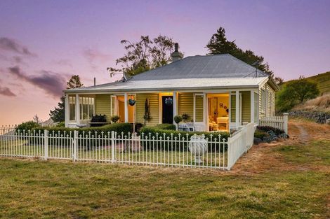 Photo of property in 3 Robin Hood Bay Road, Peraki, Little River, 7591