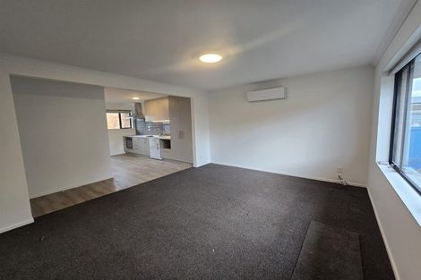 Photo of property in 2/7 Division Street, Riccarton, Christchurch, 8041