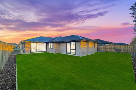 Photo of property in 27 Crossley Avenue, Woodend, 7610