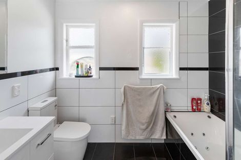 Photo of property in 11 Russell Road, Wainuiomata, Lower Hutt, 5014