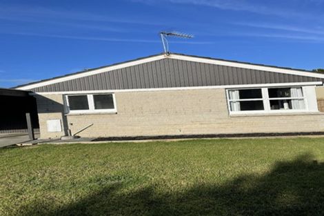 Photo of property in 1/8 Waikaremoana Place, Pakuranga Heights, Auckland, 2010