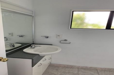 Photo of property in 2/12 Belmont Terrace, Milford, Auckland, 0620