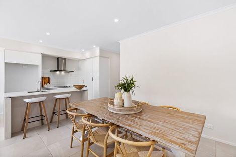 Photo of property in 44 Owen Chapman Drive, Red Beach, 0932