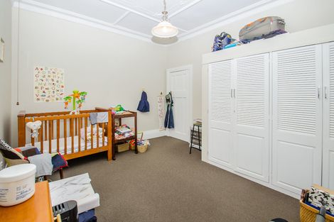 Photo of property in 239 Macandrew Road, Forbury, Dunedin, 9012