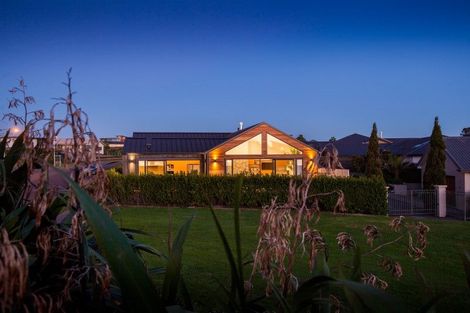 Photo of property in 7/31 Links Drive, Waiwhakaiho, New Plymouth, 4312