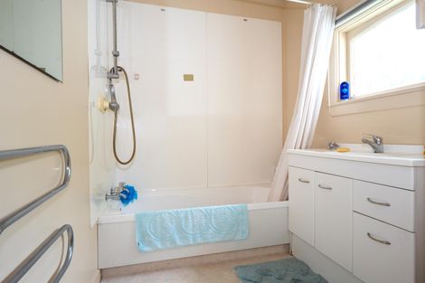 Photo of property in 53 Mckenzie Street, Geraldine, 7930