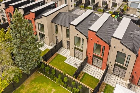 Photo of property in 4/90 Holly Road, St Albans, Christchurch, 8014