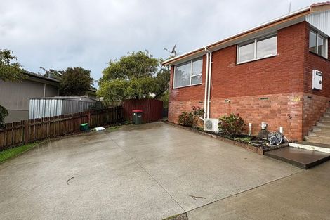 Photo of property in 1/14b Camrose Place, Glenfield, Auckland, 0629