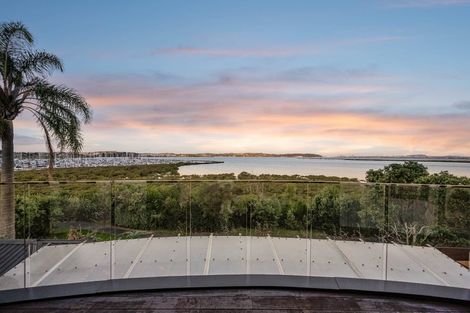 Photo of property in 64 Seacrest Drive, West Harbour, Auckland, 0618