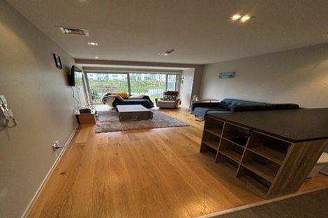 Photo of property in Shoal Haven Apartments, 201b/130 Anzac Street, Takapuna, Auckland, 0622