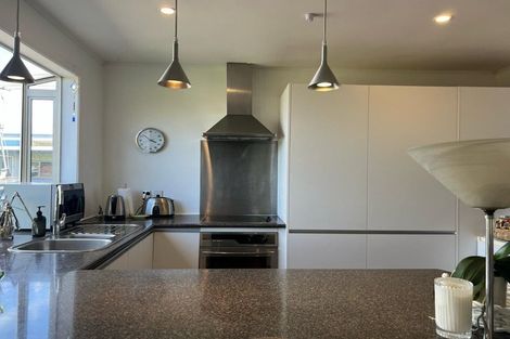 Photo of property in 2/26 Otakau Road, Milford, Auckland, 0620