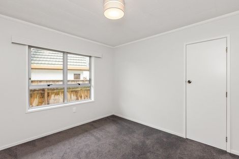 Photo of property in 11 Trigg Crescent, Taradale, Napier, 4112