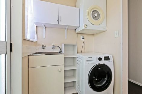 Photo of property in 8a Tukes Place, Greenmeadows, Napier, 4112