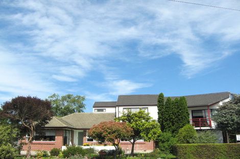 Photo of property in 22 Ontario Place, Wainoni, Christchurch, 8061