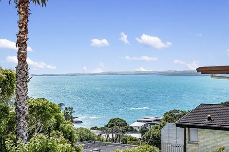 Photo of property in 5 Midway Avenue, Castor Bay, Auckland, 0620