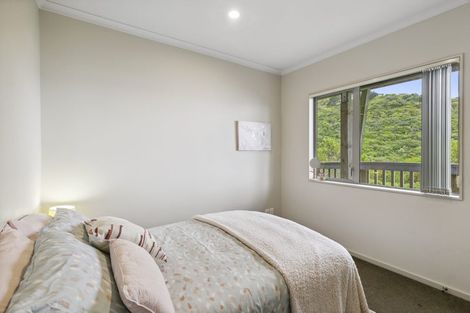 Photo of property in Onslow Heights, 17e Onslow Road, Khandallah, Wellington, 6035