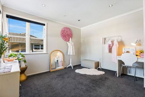 Photo of property in 36 Mildmay Road, Henderson, Auckland, 0610