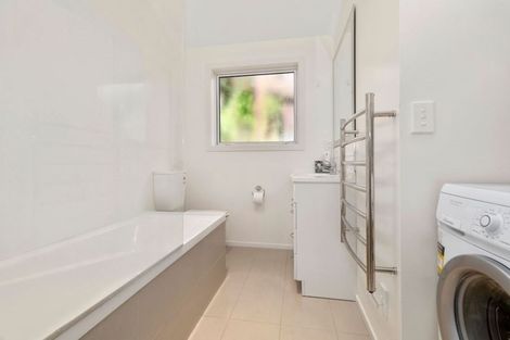 Photo of property in 29a Turville Crescent, Newlands, Wellington, 6037