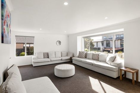 Photo of property in 5 Compton Grove, Huntington, Hamilton, 3210