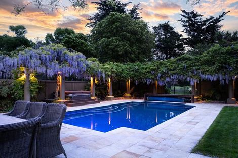 Photo of property in 236 Cashmere Road, Hoon Hay, Christchurch, 8025